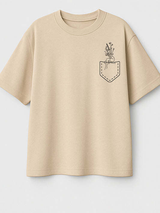 BLOOMING BEAUTY : Unisex Oversized T-shirt