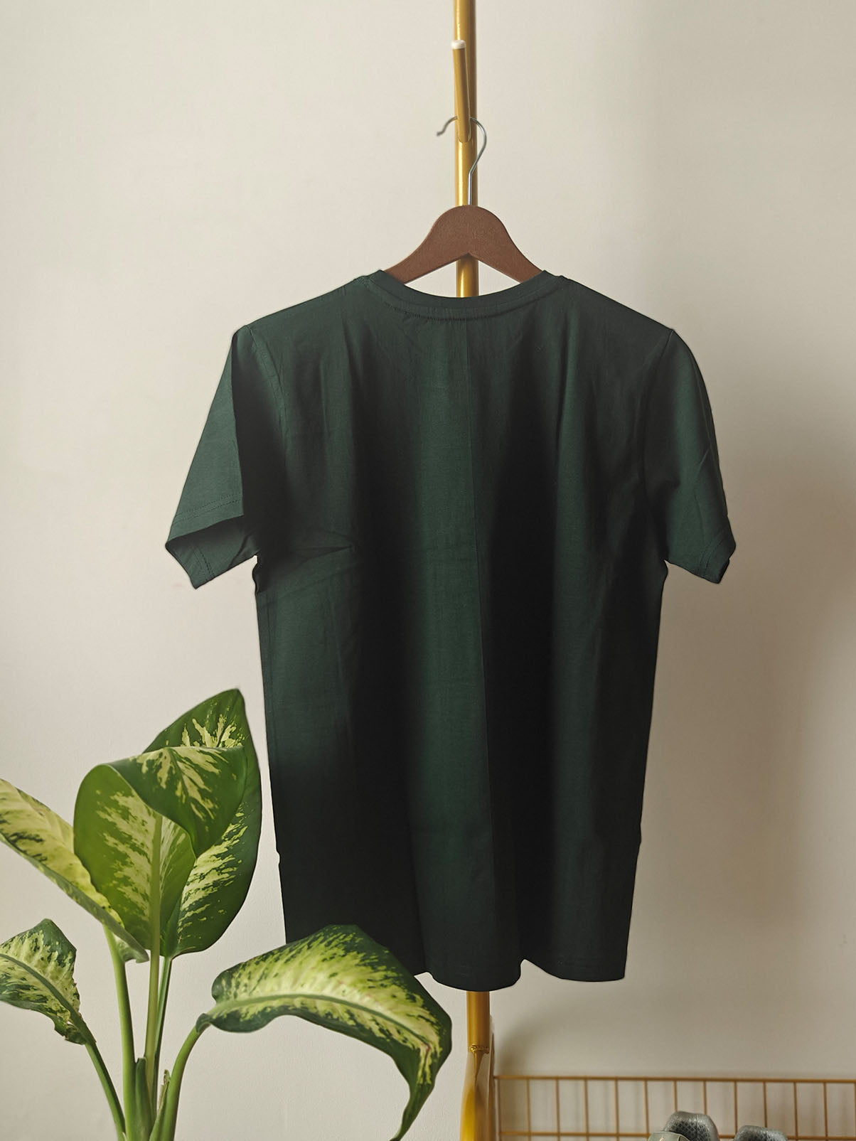 EVERYTHING BLOOMS : Unisex Regular T-shirt